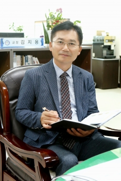 김지용 교장